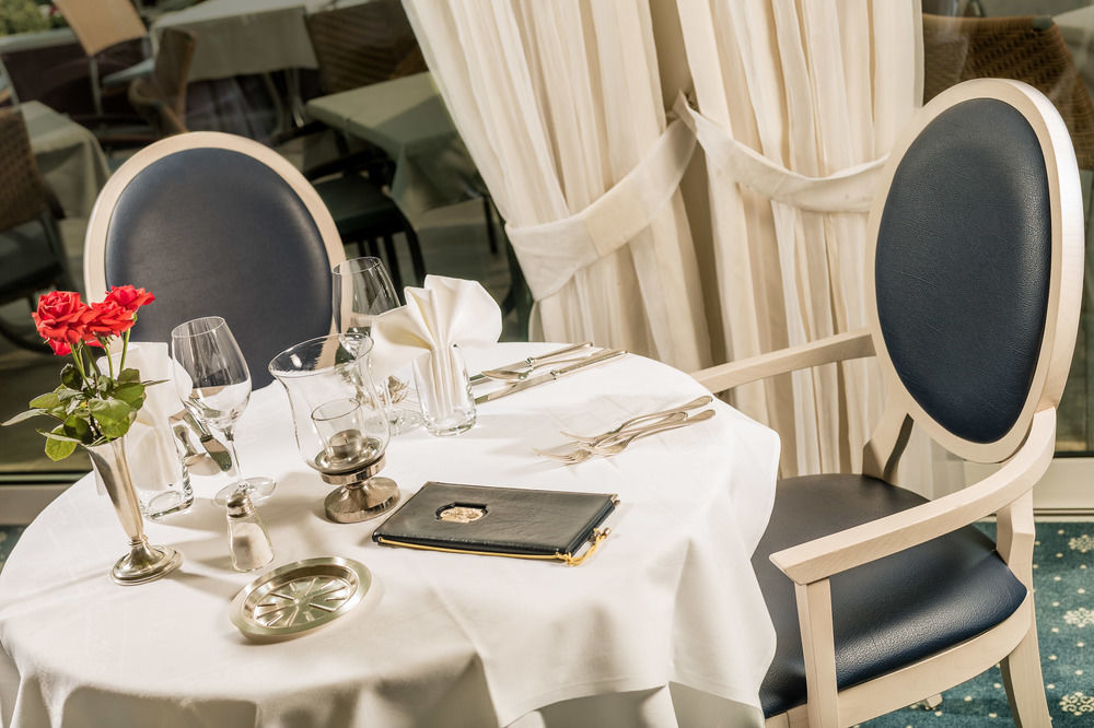 Classic Hotel Meranerhof Εστιατόριο φωτογραφία